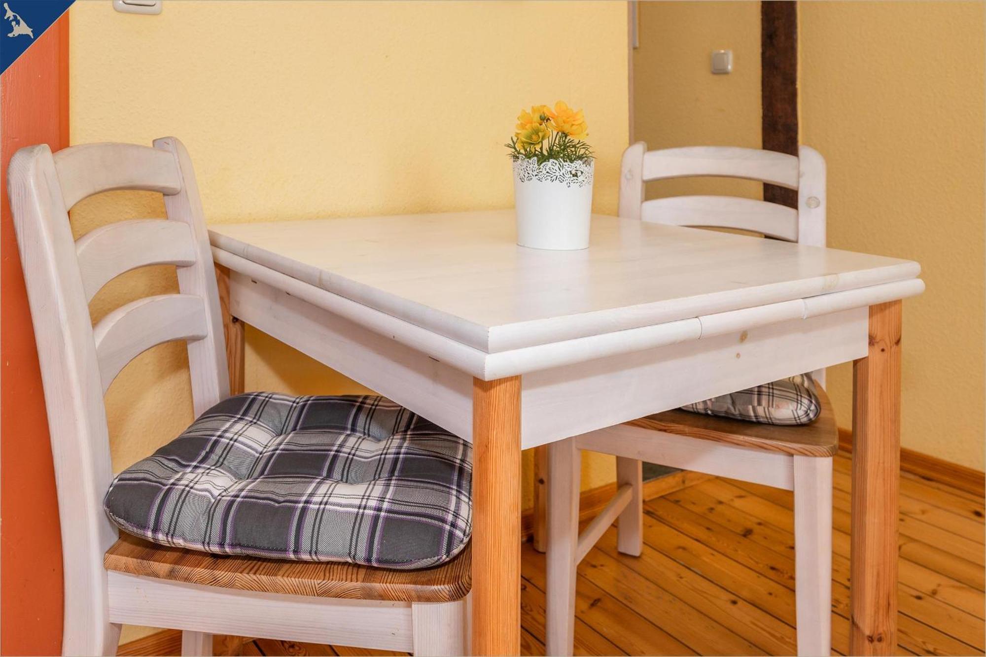 Villa Holtz Ferienwohnung Holtz 2 ツィノヴィッツ エクステリア 写真