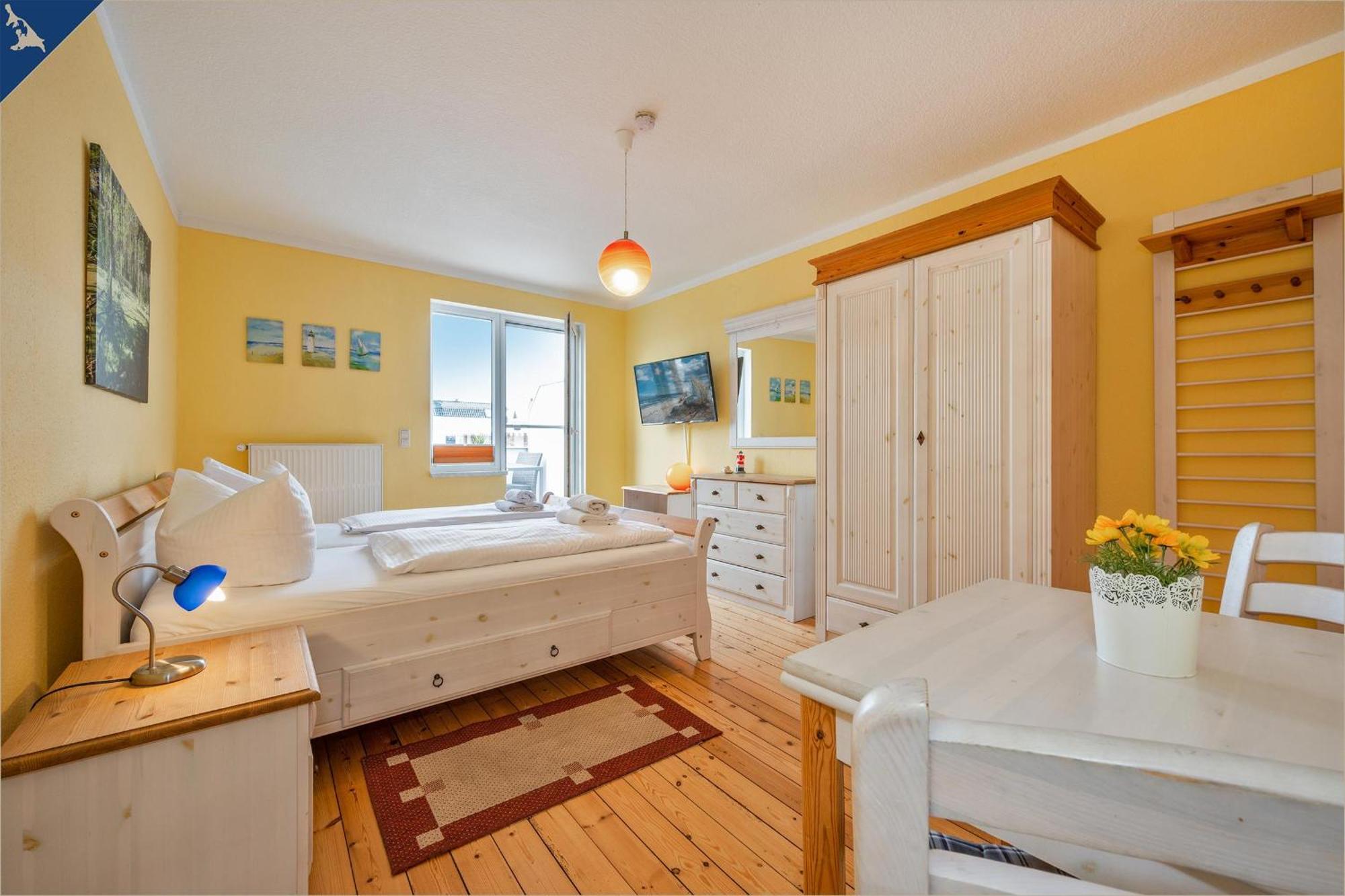 Villa Holtz Ferienwohnung Holtz 2 ツィノヴィッツ エクステリア 写真